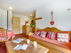 Apartment Bâtiment B-19 by Interhome